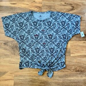 Disney Parks Pirates Of The Caribbean Shirt Women Small Gray Pirate Key NEW